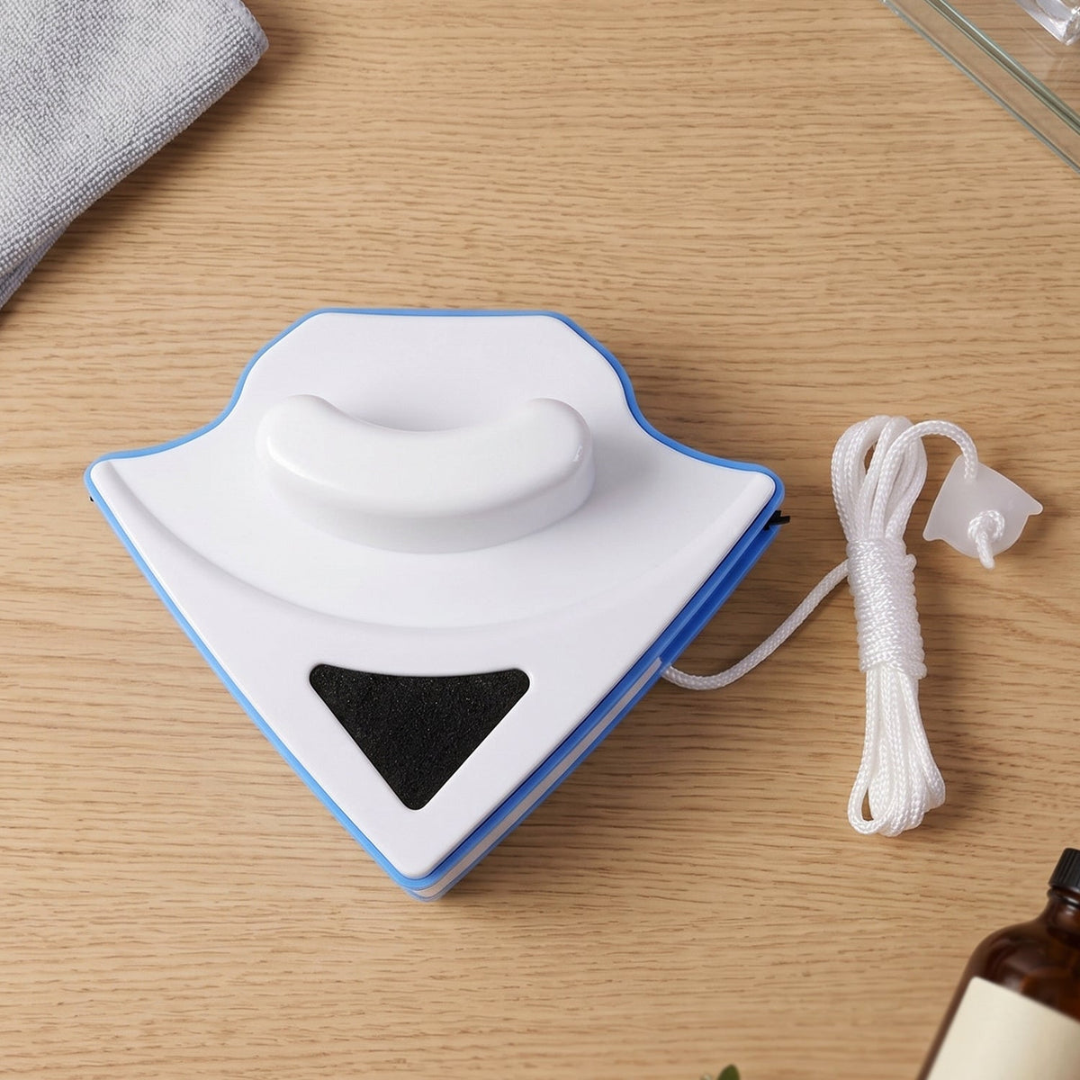 Magnetic Double-Sided Window Cleaner